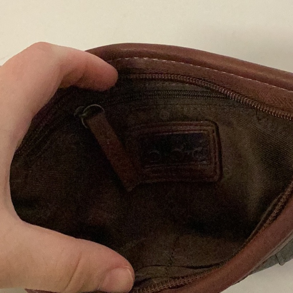 B.O.C Brown and black wristlet - Picture 4 of 5
